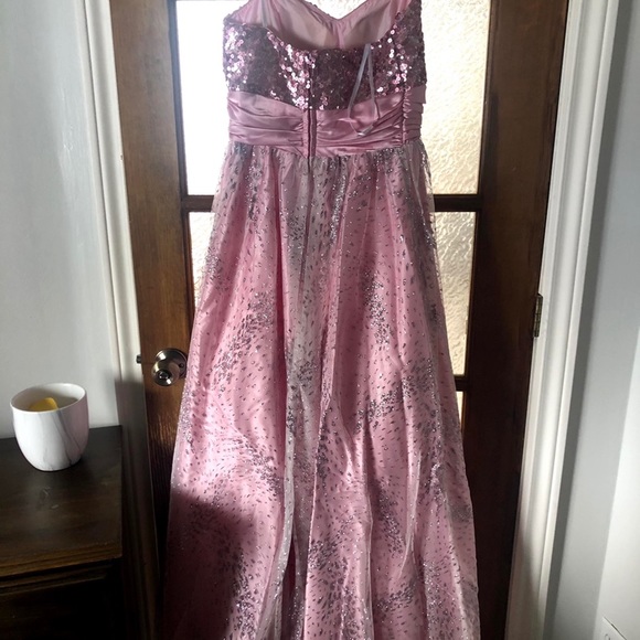 Prom dress size medium - Picture 4 of 5